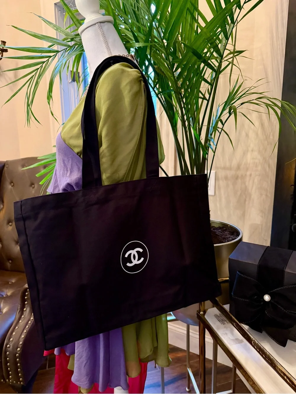 Authentic CHANEL VIP Extra Large Blk Canvas Tote Overnight Travel Beach Bag NEW